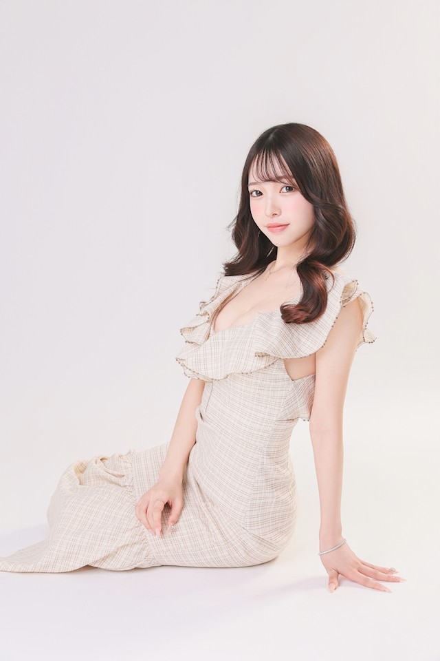 浜辺 しずくプロフィール写真3